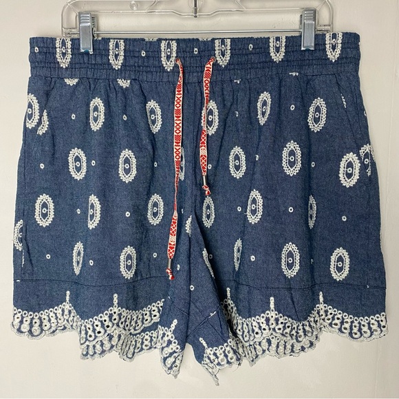 Anthropologie ett:twa Eyelet Chambray Pull On Casual Comfy Shorts size Medium - Picture 3 of 13